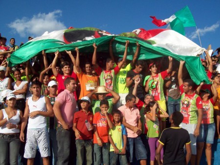 A grande torcida do Carcará!